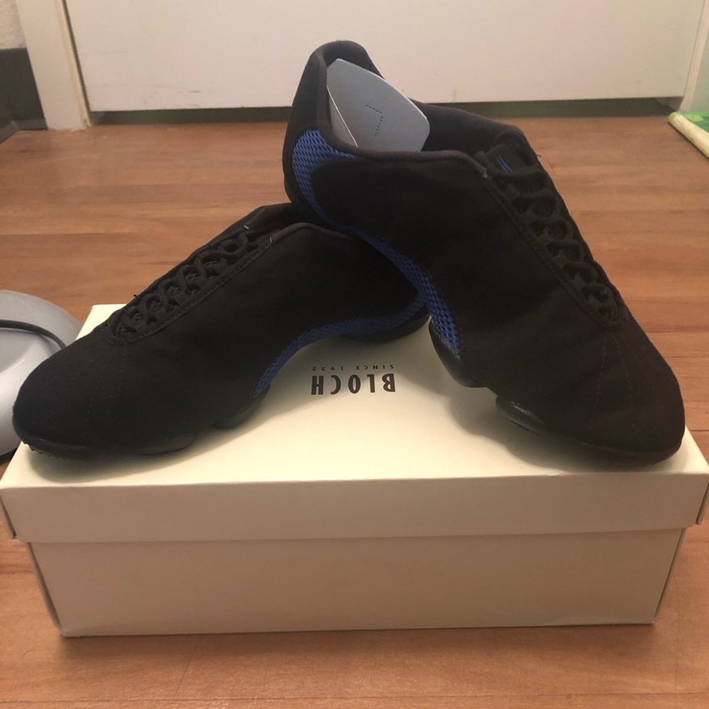 Bloch Black and Blue Dance Shoes